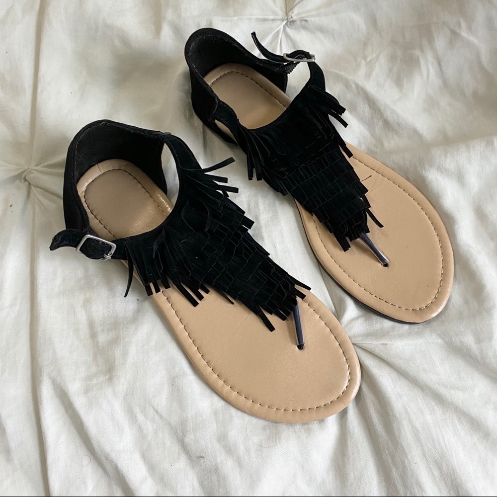 ↠NWOT↞ Black Suede Fringe Sandals